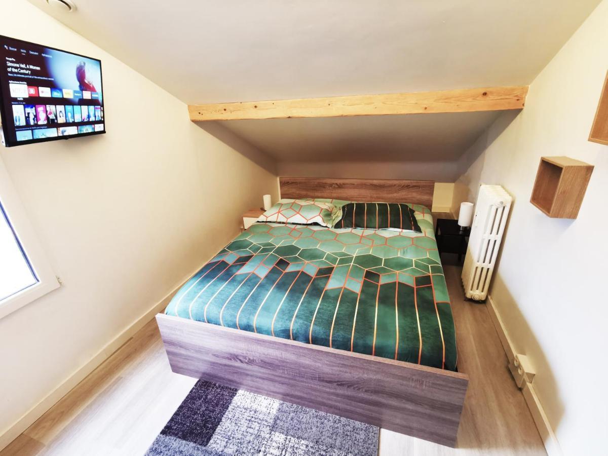 Bagneux Paris Confort Netflix Rer B Esterno foto