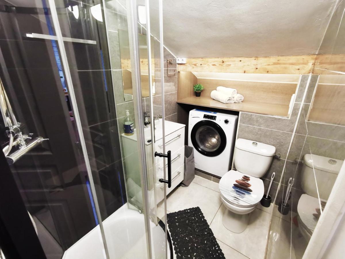 Bagneux Paris Confort Netflix Rer B Esterno foto